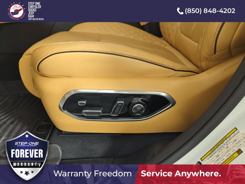 Used 2023 White Jeep Summit Reserve 4xe image 12
