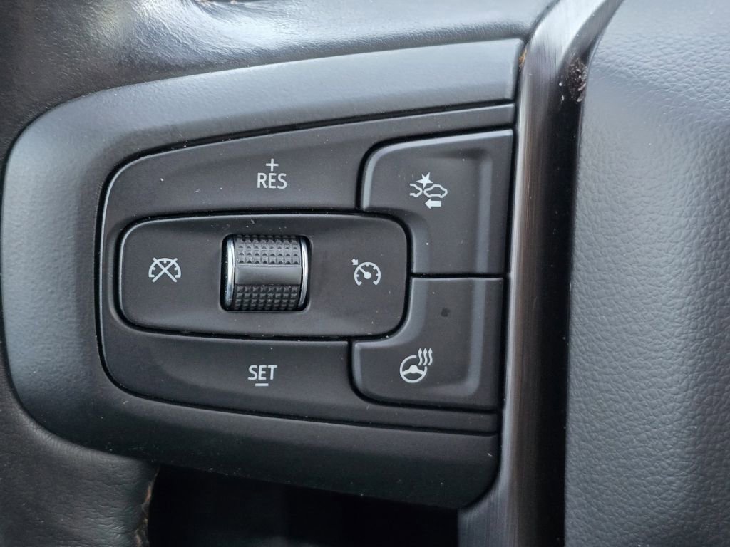 Used 2021 Summit White GMC AT4 image 17