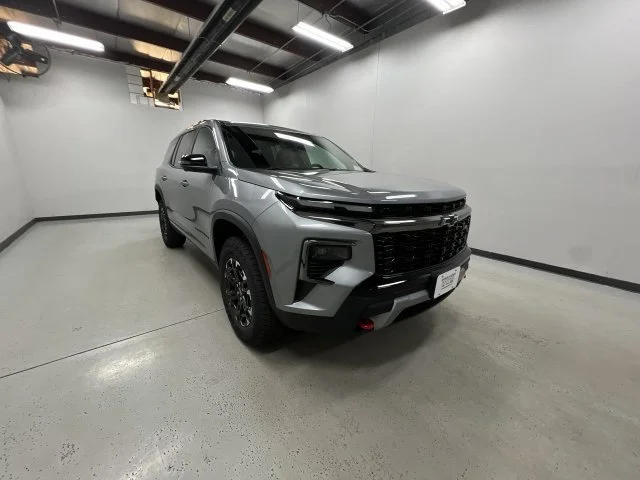 New 2027 Sterling Gray Metallic Chevrolet Z71 image 2