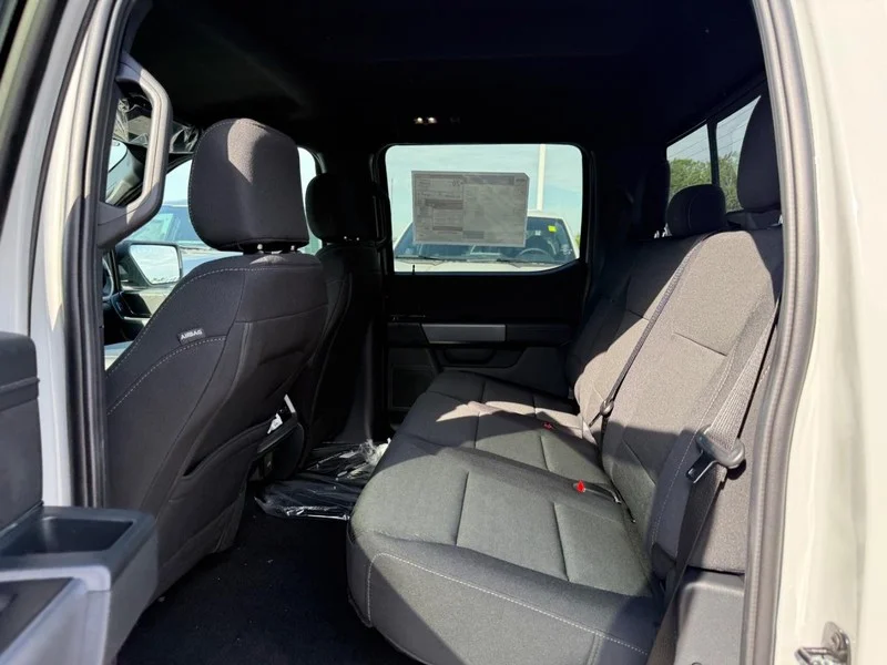 New 2026 Avalanche Ford XLT 4WD SuperCrew 5.5