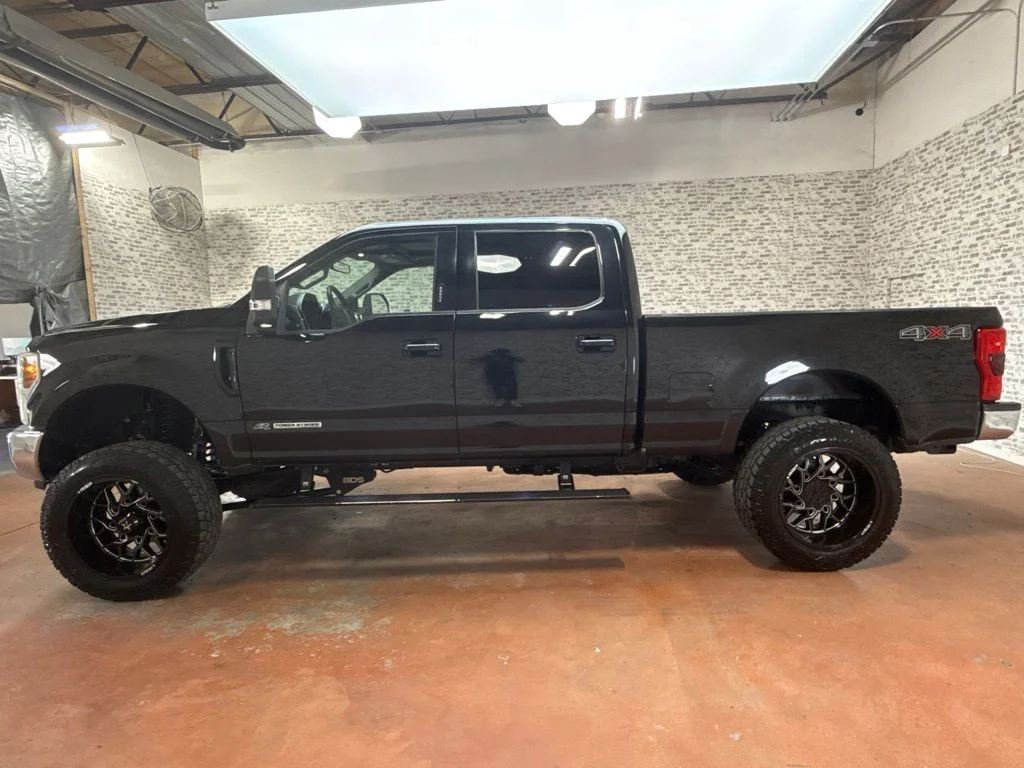Used 2019 Agate Black Metallic Ford Lariat image 4