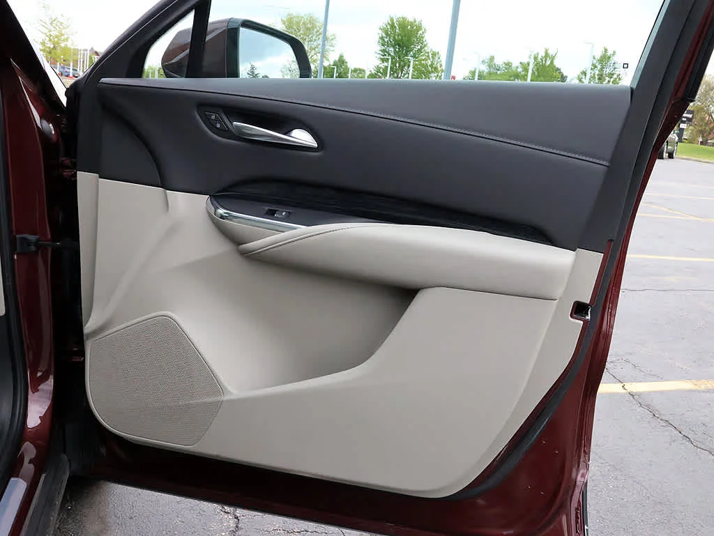2023 Cadillac XT4 Premium Luxury - Photo 31