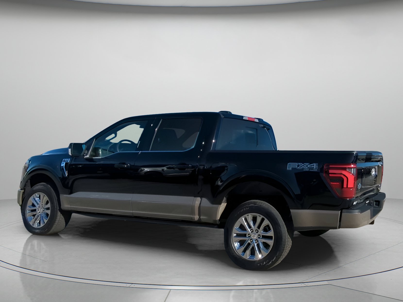 New 2026 Agate Black Metallic Ford King Ranch® image 16