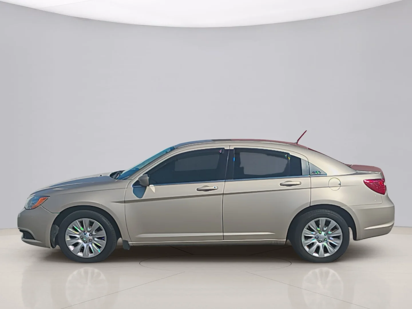 Used 2014 Gold Chrysler LX image 2