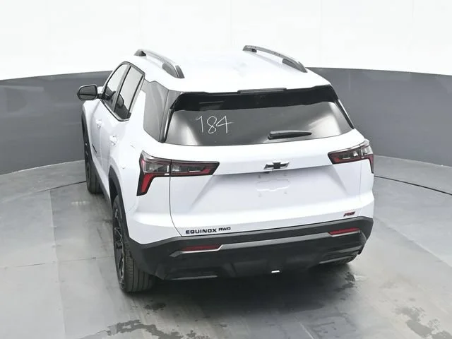 2027 Chevrolet Equinox RS - Photo 10