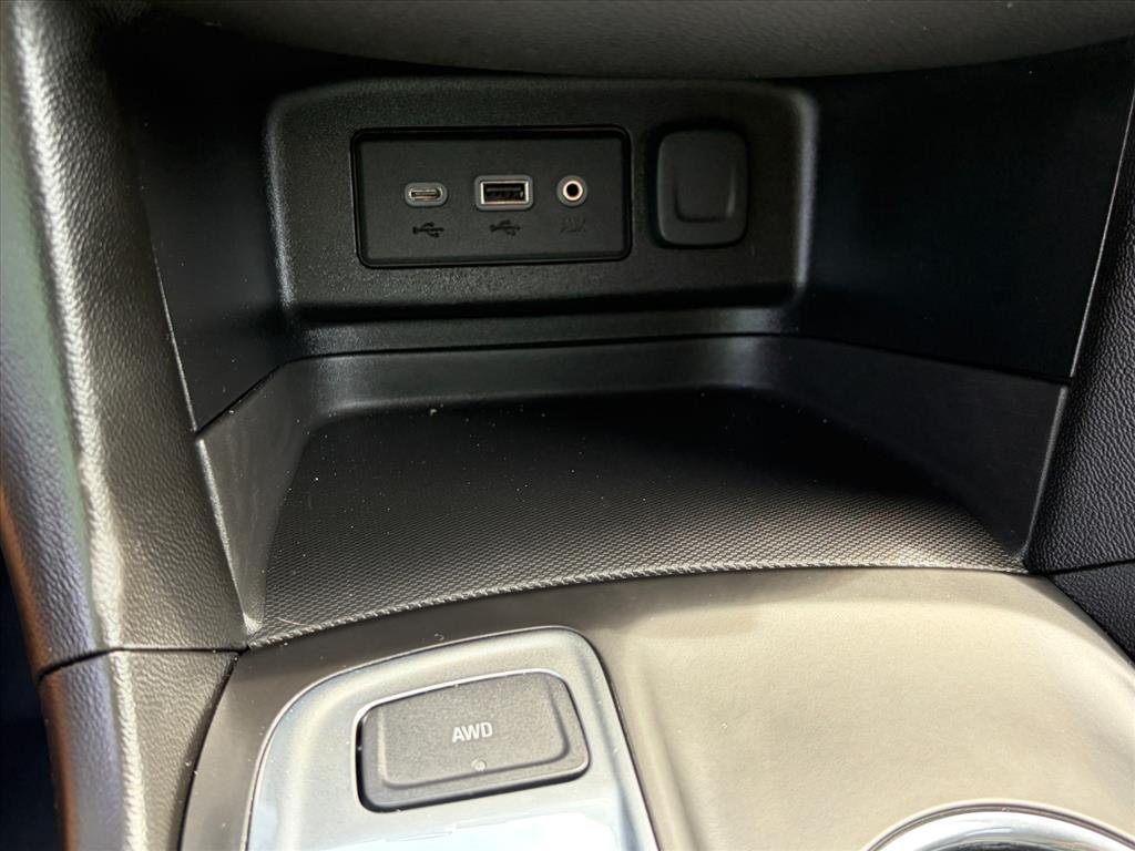 Used 2019 Nightfall Gray Metallic Chevrolet LT image 17
