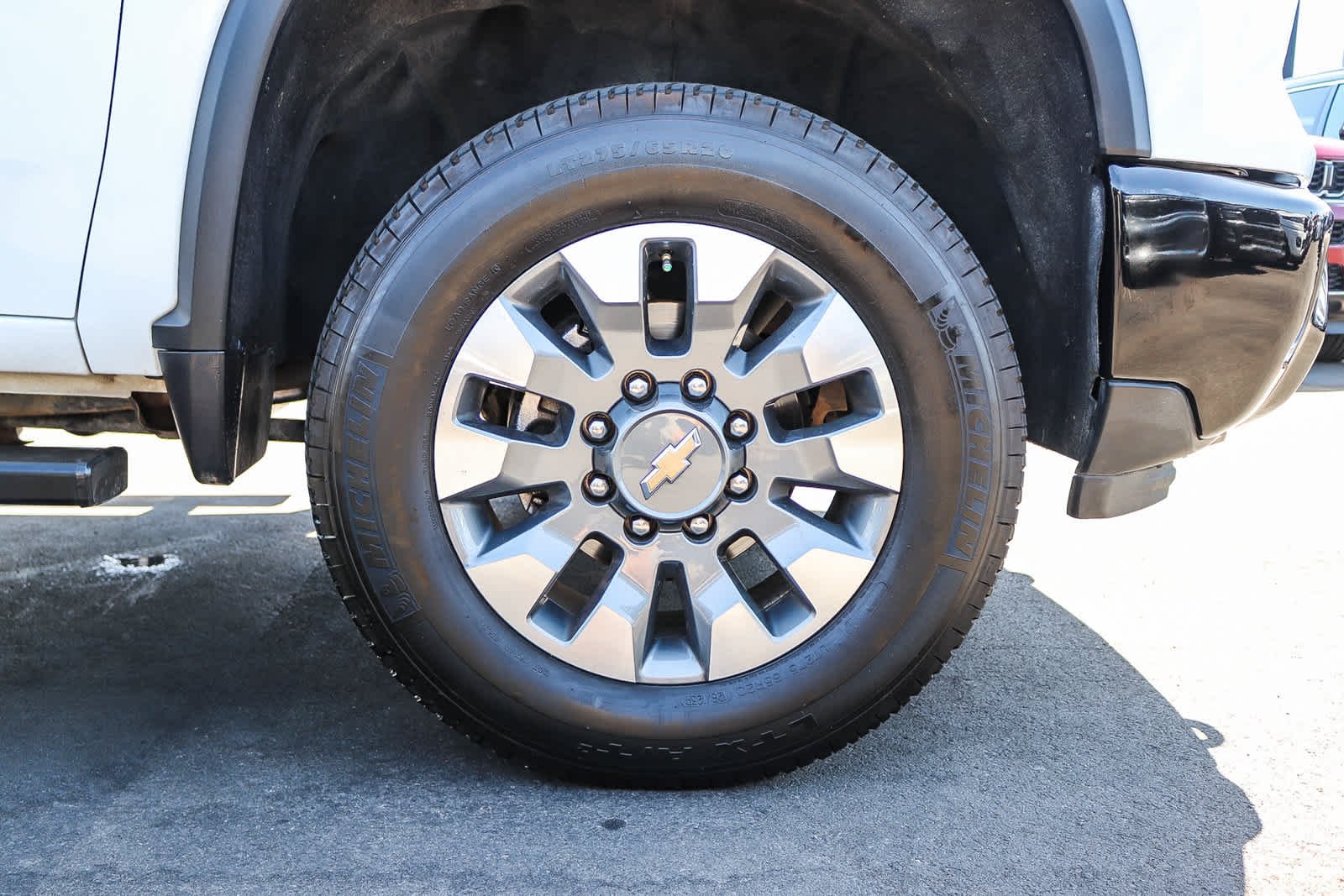 Used 2024 Summit White Chevrolet Custom image 10