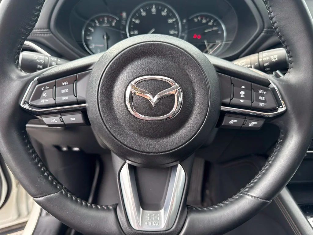 Used 2021 White Mazda Grand Touring Reserve image 26