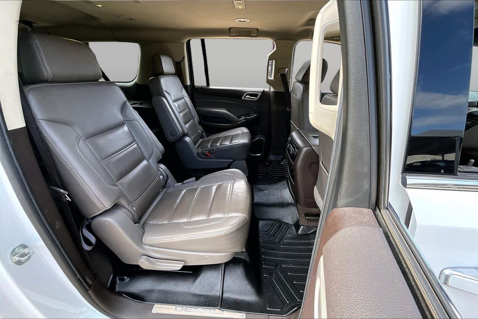Used 2020 Summit White GMC Denali image 17