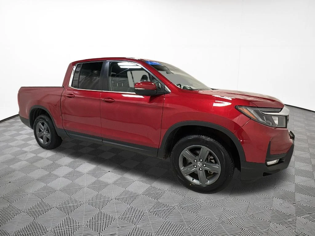 Certified Used 2023 Radiant Red Metallic II Honda AWD RTL image 5