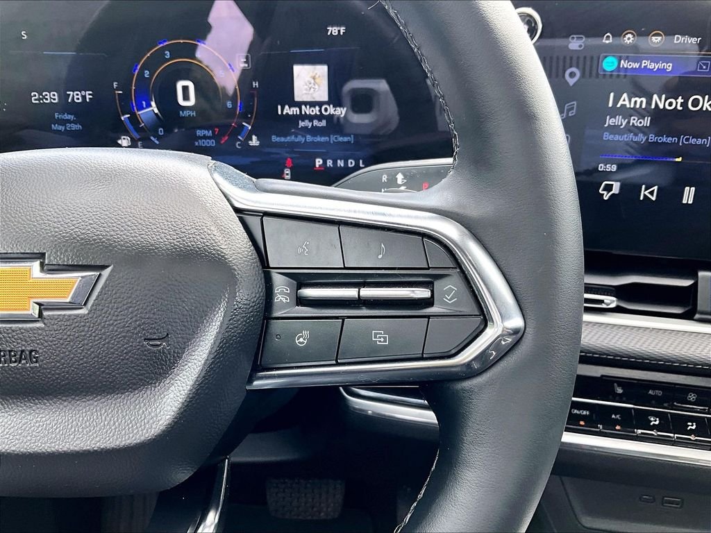 Used 2025 Gray Chevrolet LT image 24