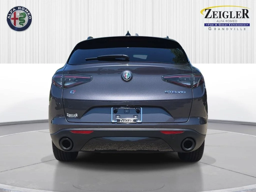 2026 Alfa Romeo Stelvio Base - Photo 6