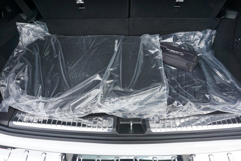 New 2026 Polar White Mercedes-Benz GLS 450 image 41
