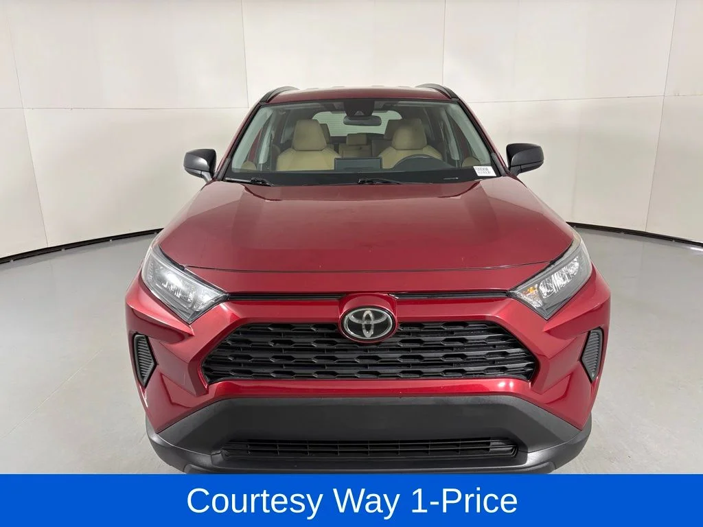 Used 2020 Red Toyota LE image 4