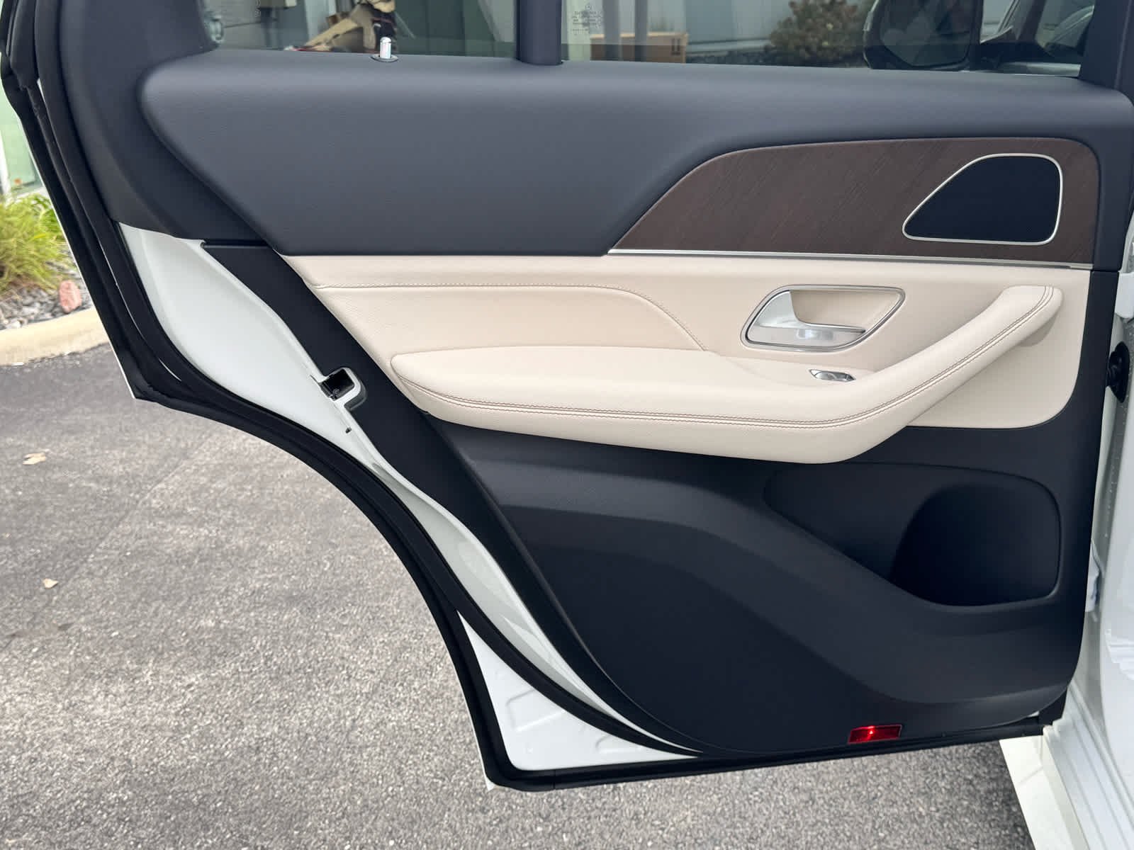 New 2027 Polar White Mercedes-Benz GLE 350 image 36