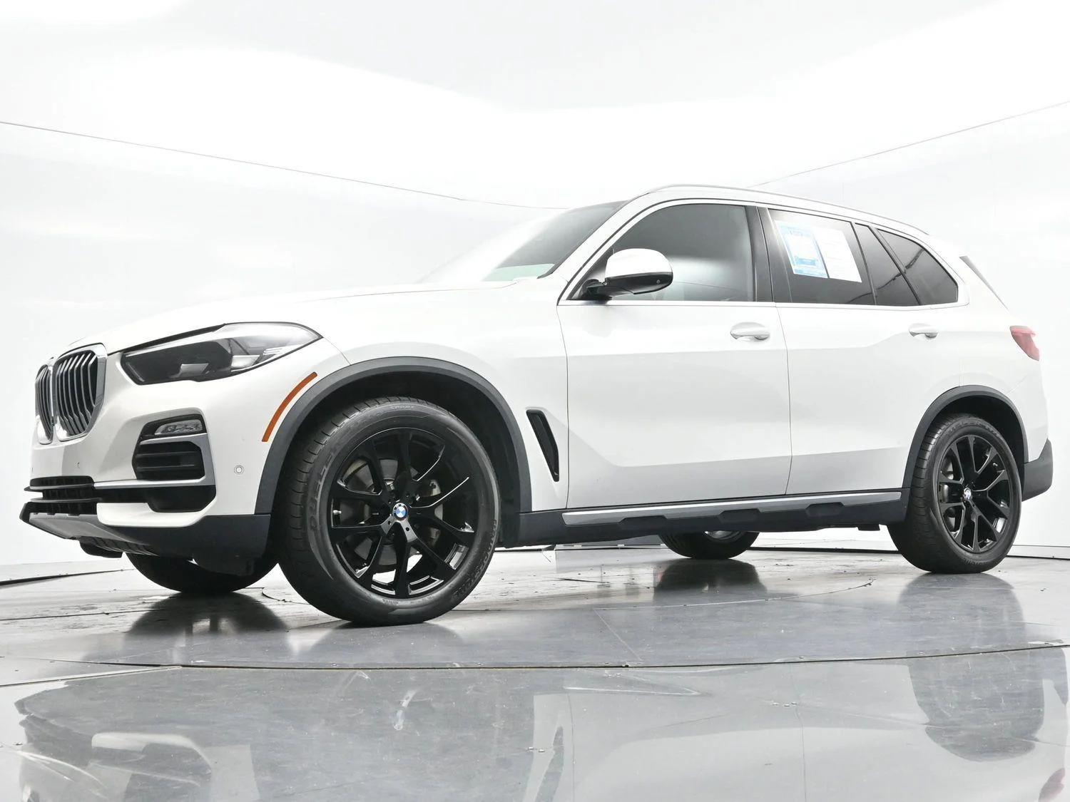 Used 2019 Mineral White Metallic BMW xDrive40i image 46