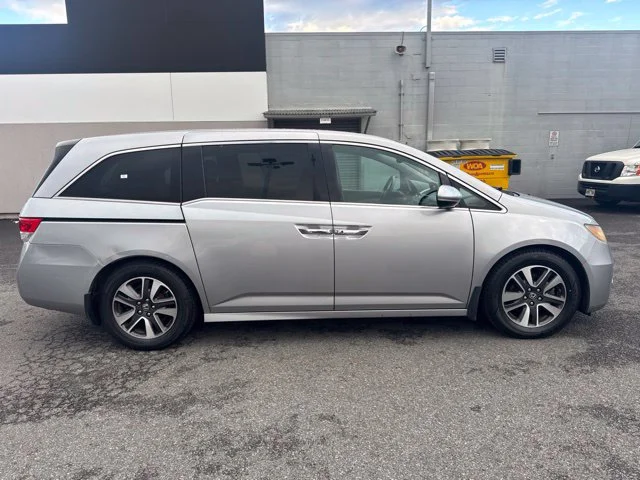 Used 2016 Silver Honda Touring Elite image 6