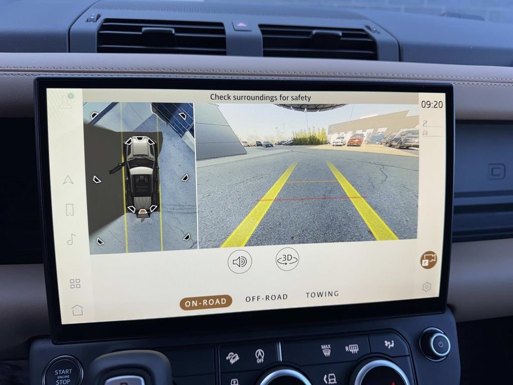 New 2026 Santorini Black Land Rover X-Dynamic SE image 24