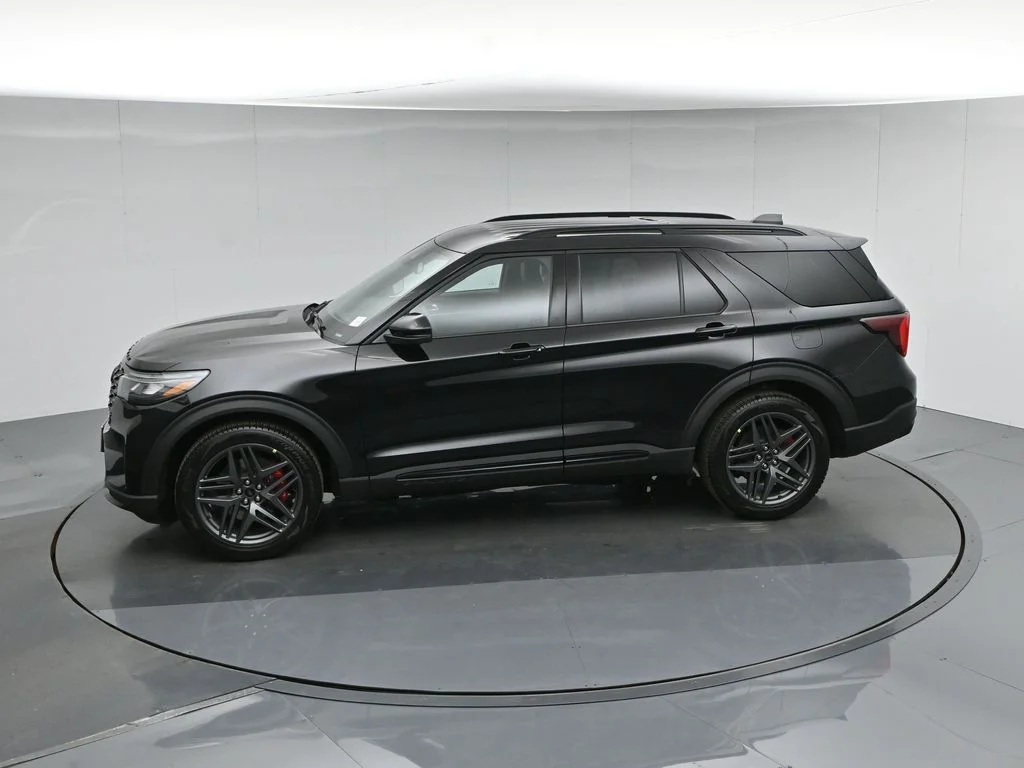 New 2026 Agate Black Metallic Ford ST image 44