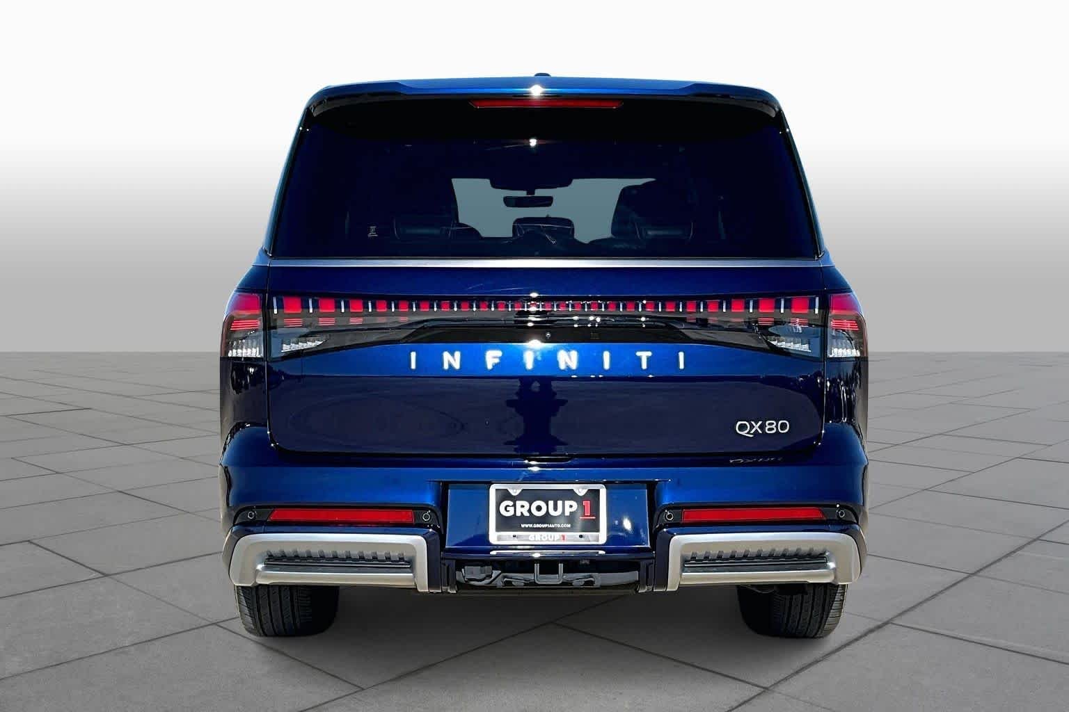 Used 2025 Grand Blue INFINITI LUXE image 8