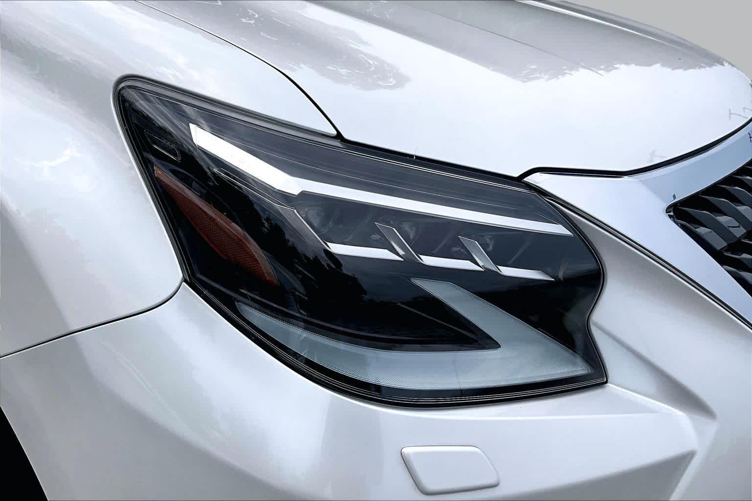 Used 2023 Eminent White Pearl Lexus Premium image 26