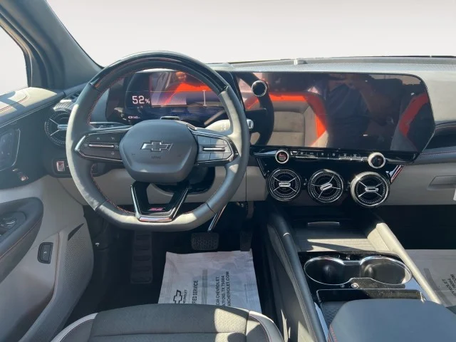 2025 Chevrolet Blazer EV SS - Photo 10