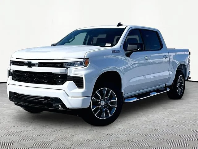New 2026 Summit White Chevrolet RST image 3