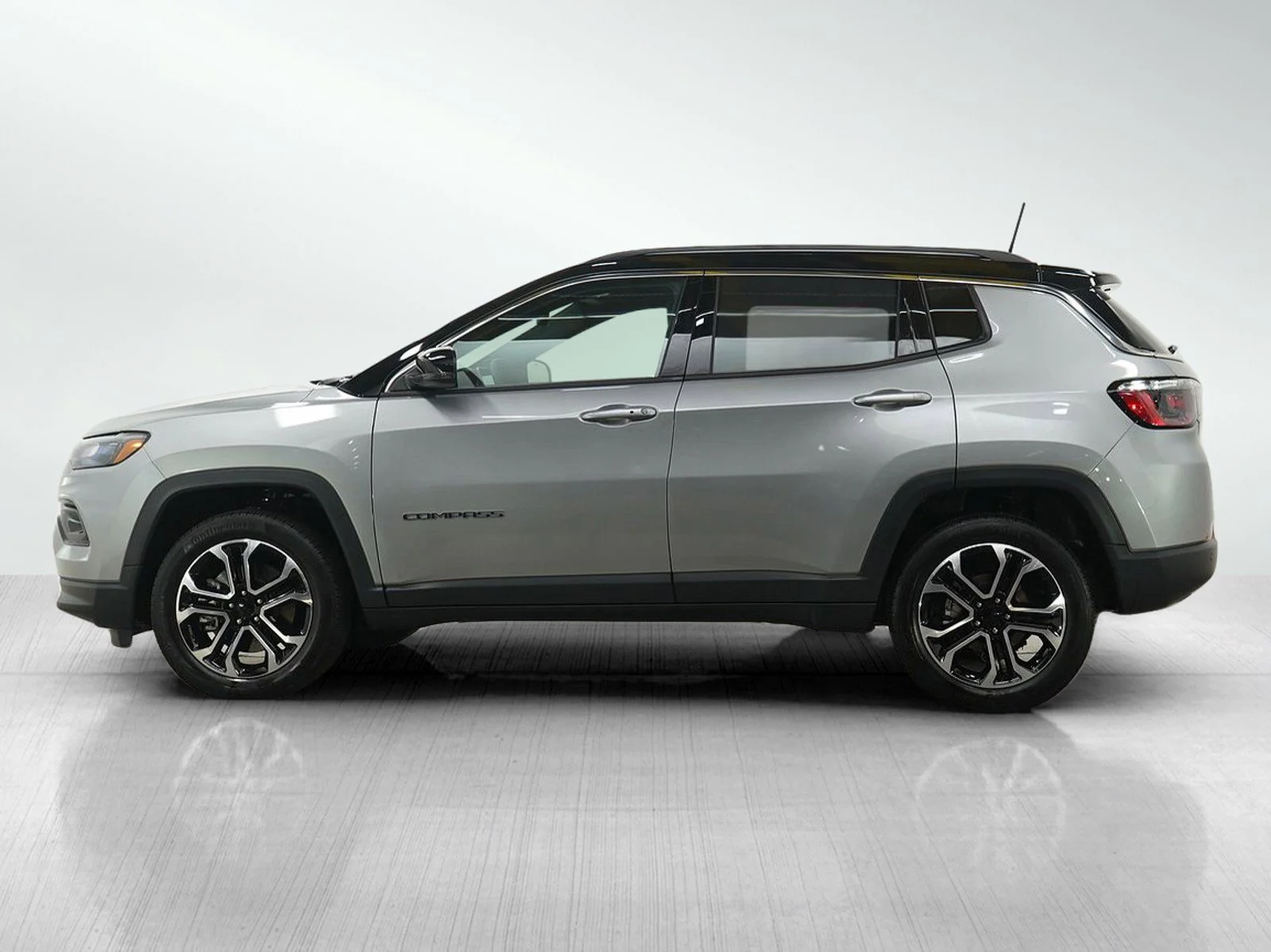 Used 2023 Jeep Compass Limited with VIN 3C4NJDCN9PT509552 for sale in Minneapolis, Minnesota