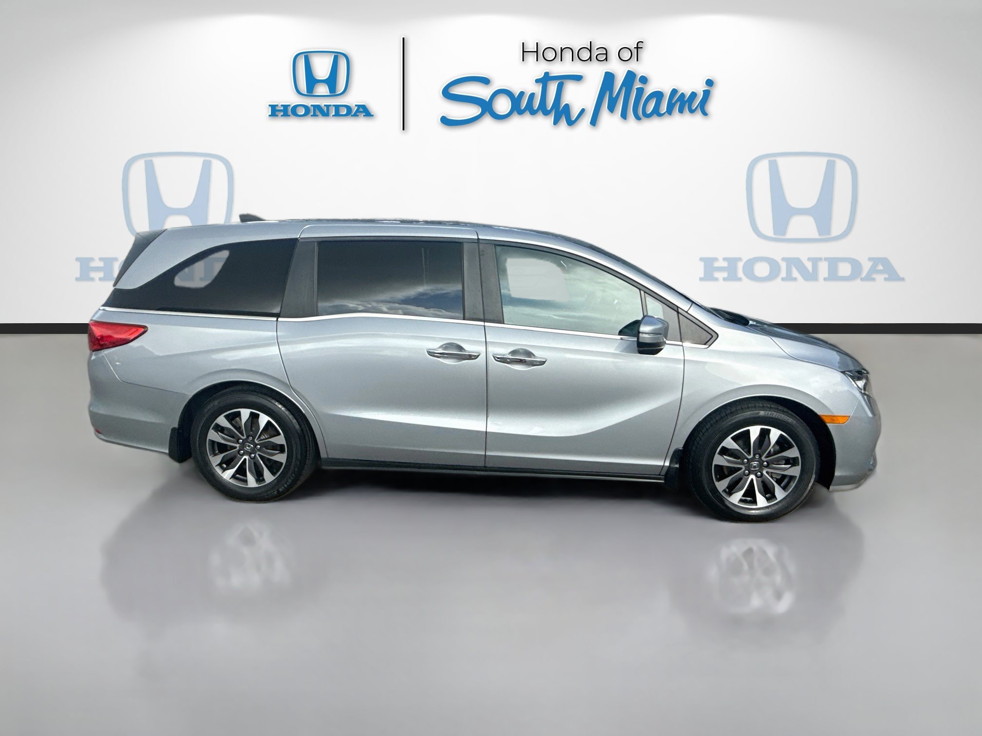 2023 Honda Odyssey EX-L - Photo 8