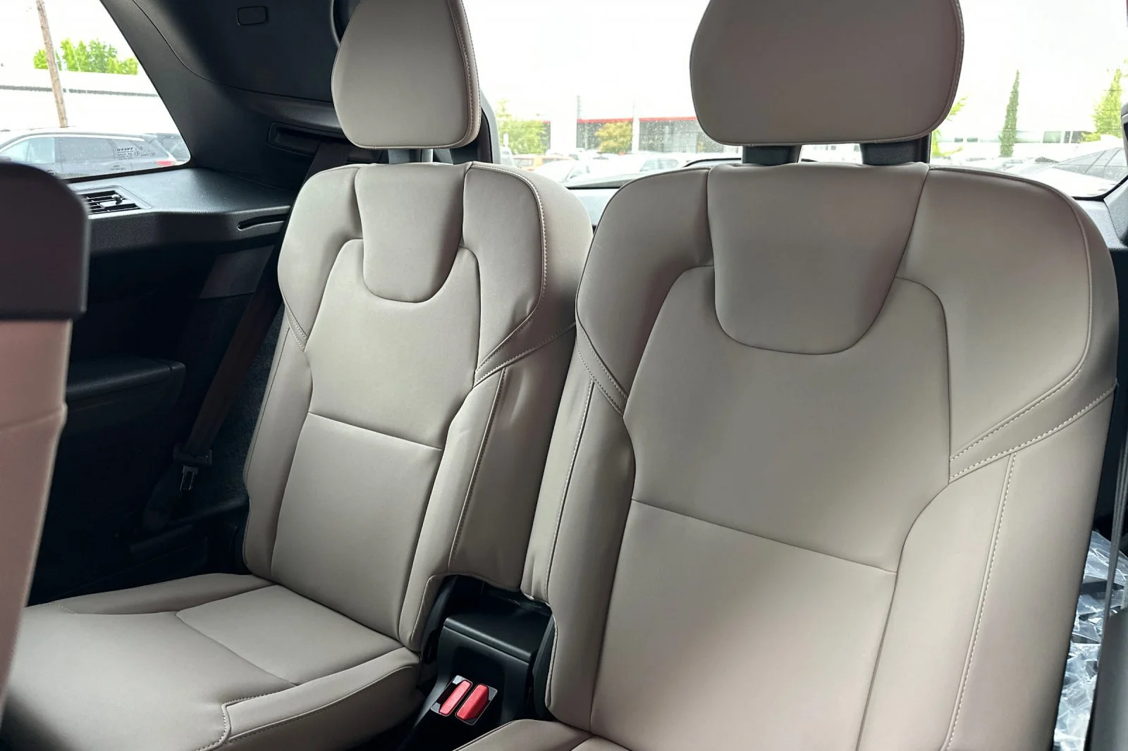 2026 Volvo XC90 Plus - Photo 12