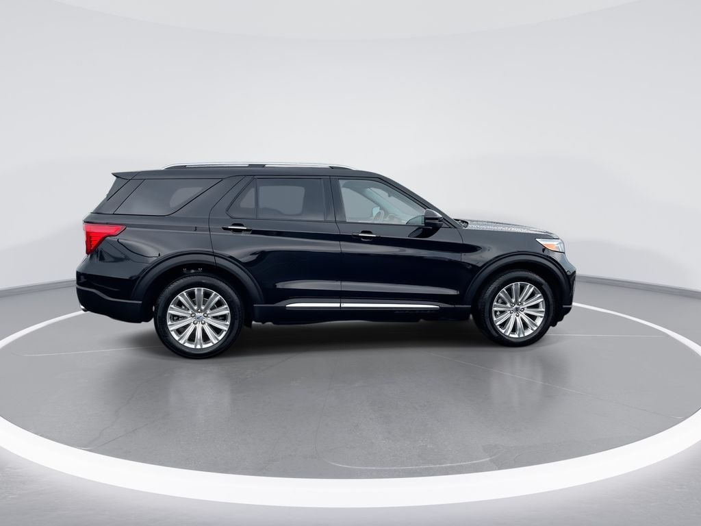 Used 2023 Black Ford Limited image 9