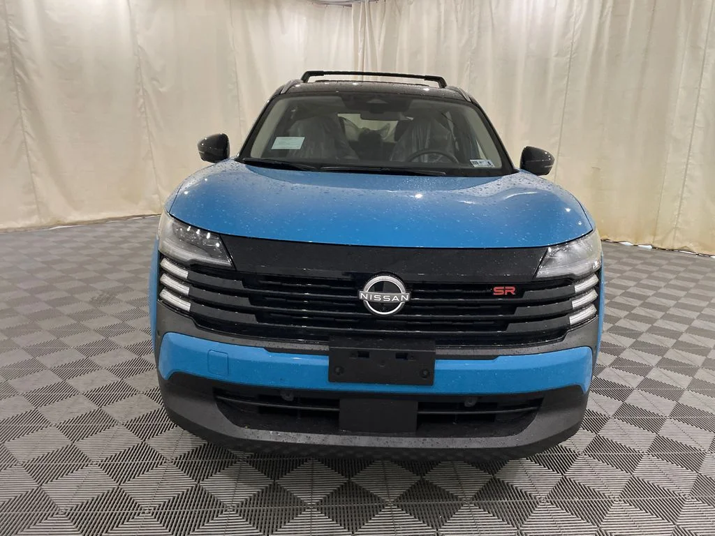 New 2026 Arctic Ice Blue Metallic / Super Black Two-tone Nissan SR image 2