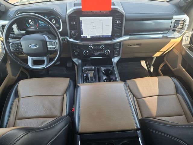 Used 2021  Ford Lariat image 9