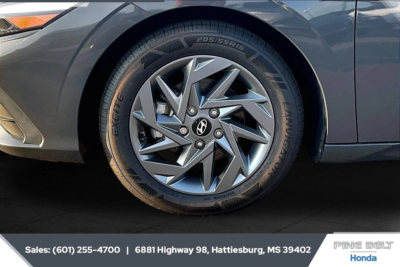 Used 2024 Ecotronic Gray Hyundai SEL image 7