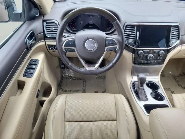 Used 2020 Black Jeep Overland image 16