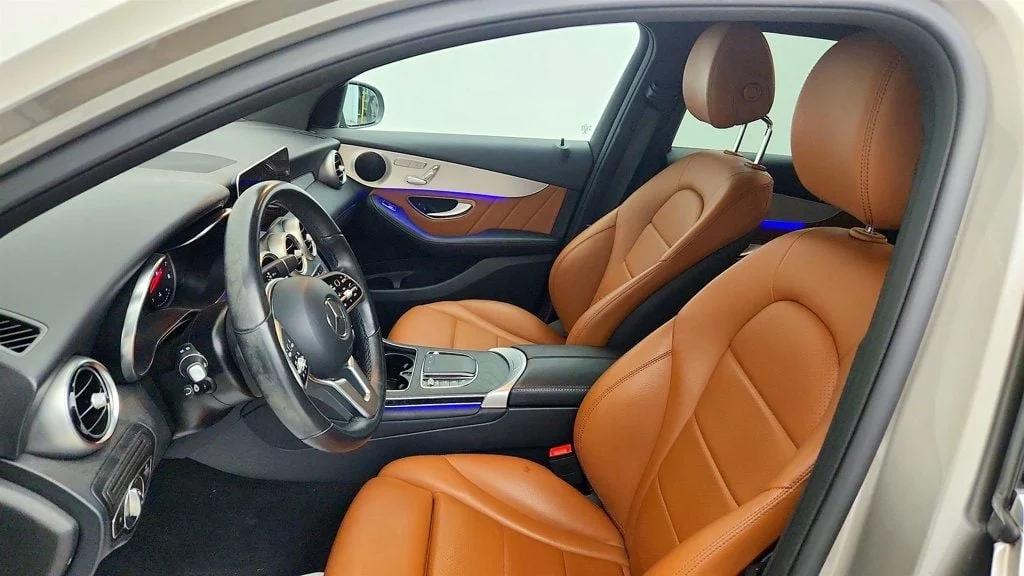 Used 2022 Mojave Silver Metallic Mercedes-Benz GLC 300 4MATIC SUV w/ AMG® Line & Premium Package Lite image 18