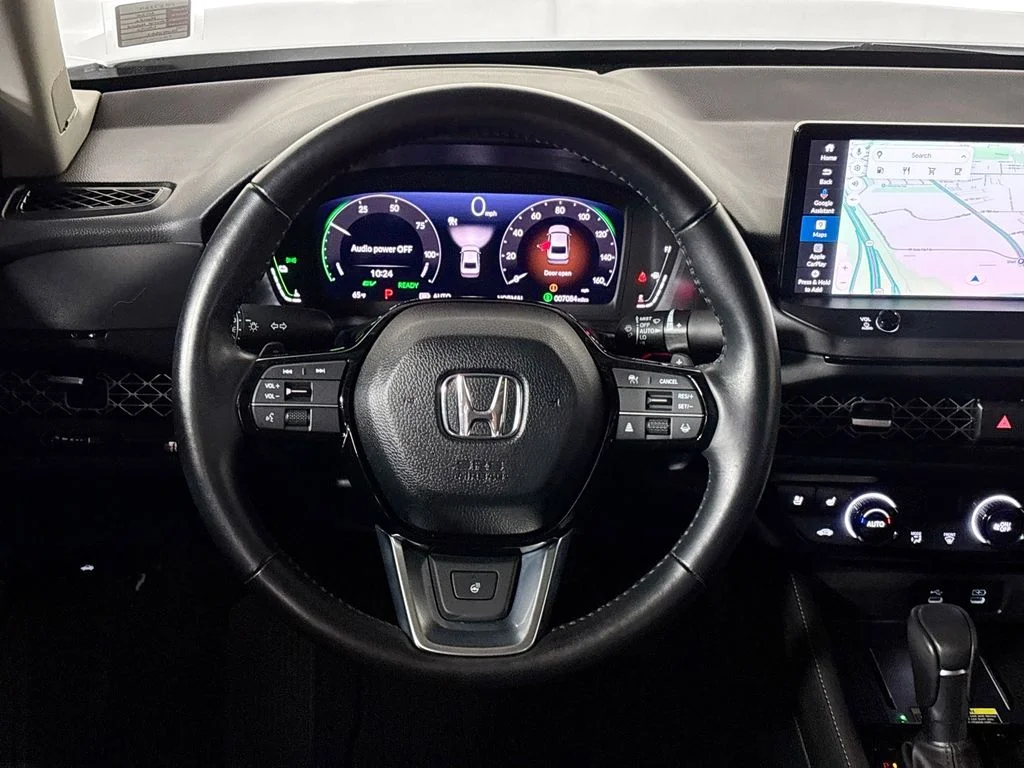Used 2025 White Honda Touring image 13