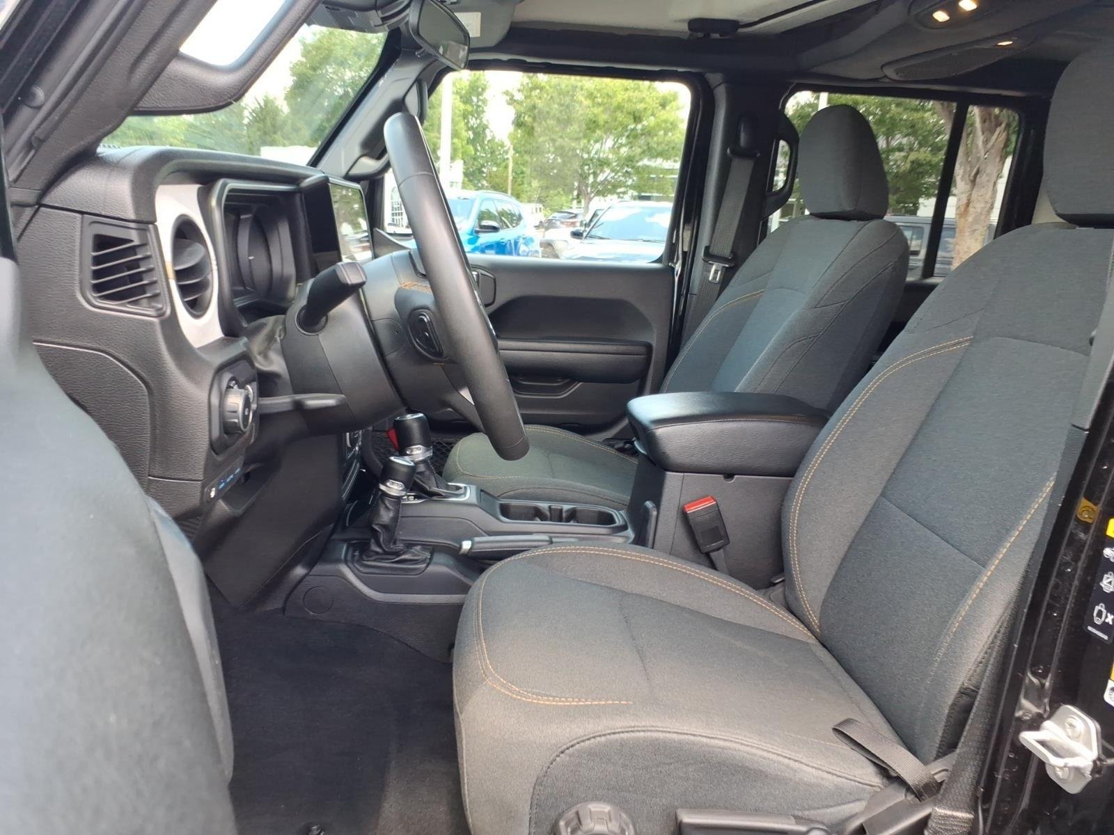 Used 2024 Black Clearcoat Jeep Sport S image 19