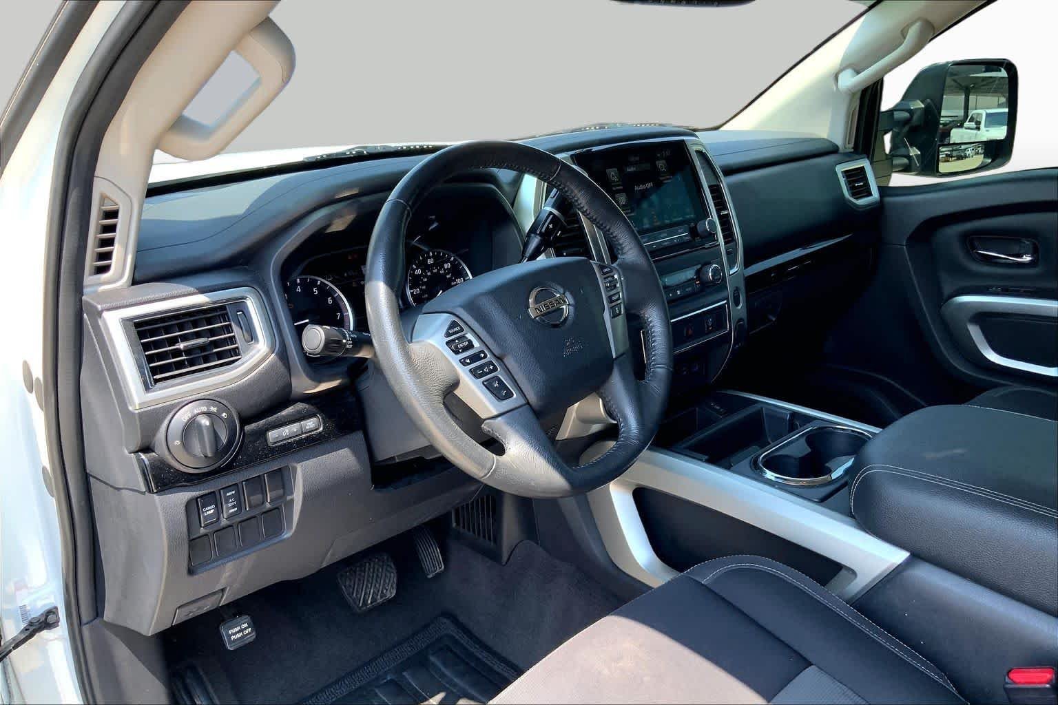 Used 2021 Glacier White Nissan SV image 18