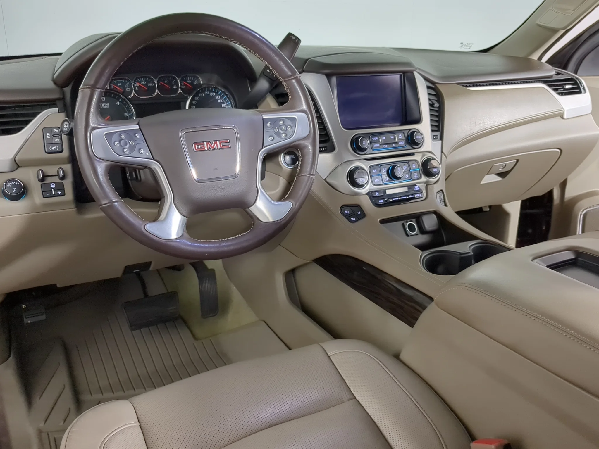 Used 2018 Crimson Red Tintcoat GMC SLT image 14
