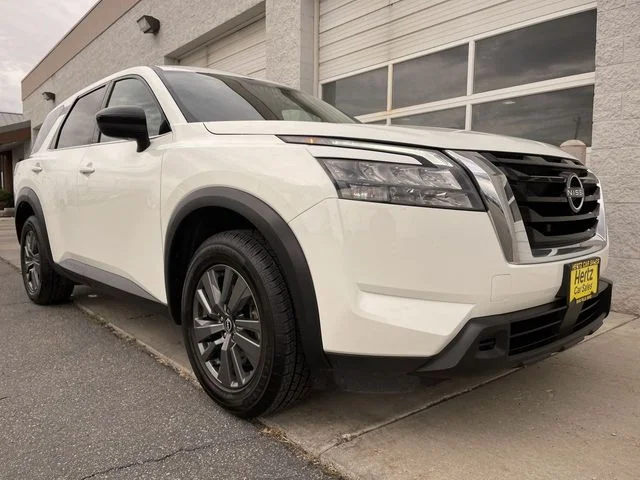 Used 2024 White Nissan S image 10