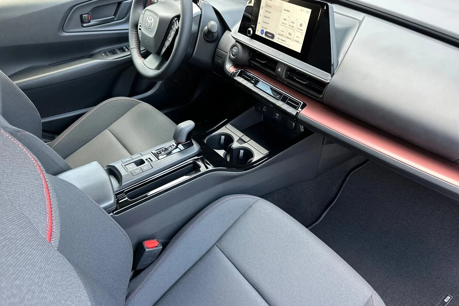 New 2026 Midnight Black Metallic Toyota  SE image 15