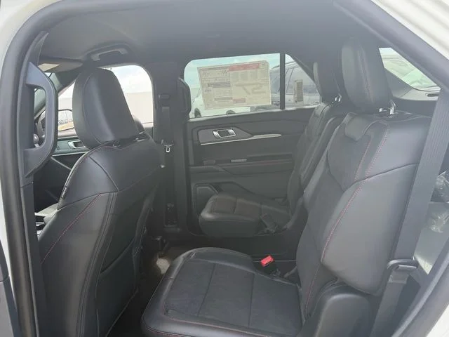 New 2026 Star White Metallic Tri-Coat Ford ST image 7