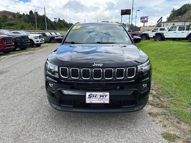 Used 2023 Black Jeep Latitude image 8