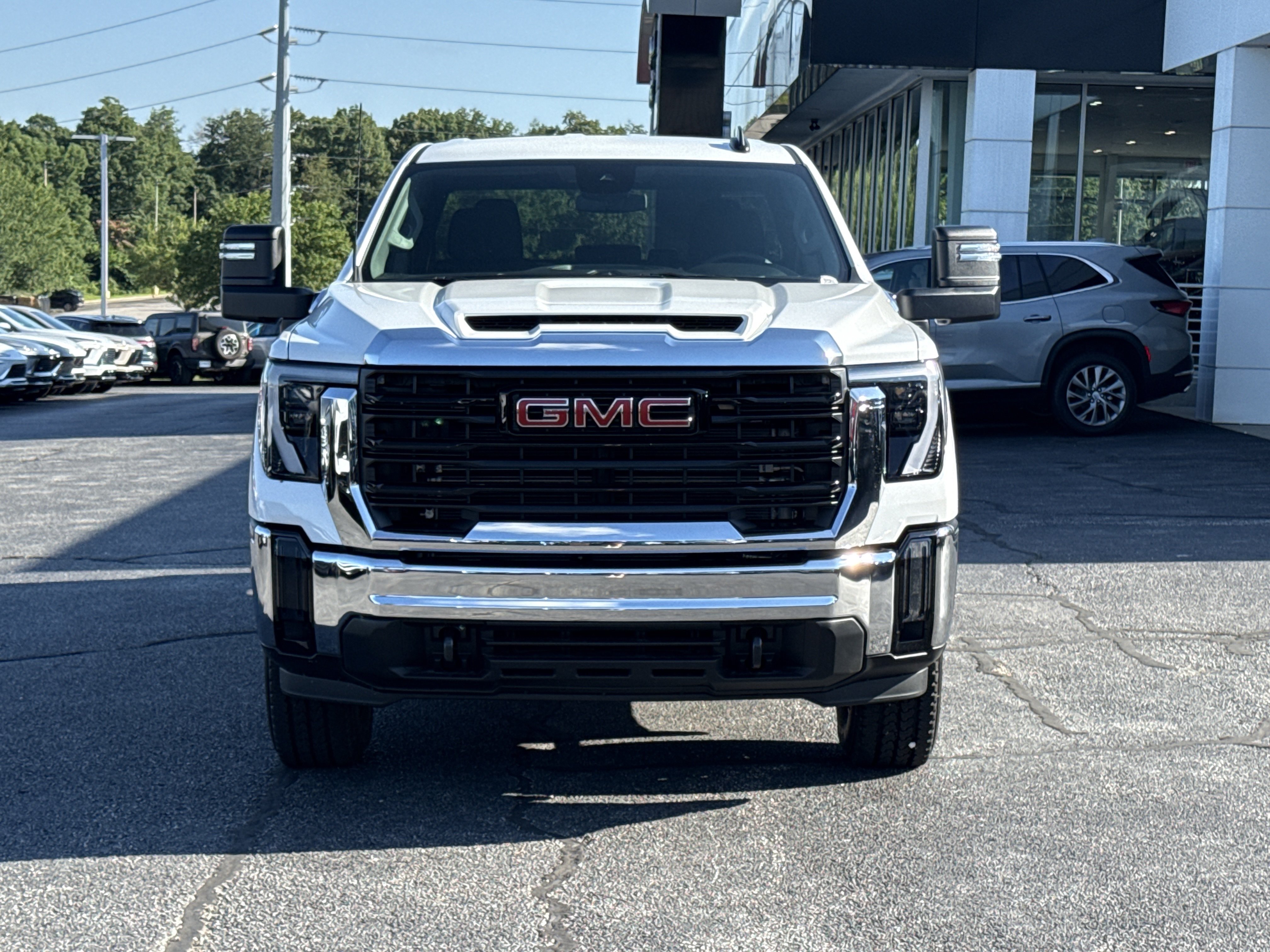 New 2026 Summit White GMC Pro image 13
