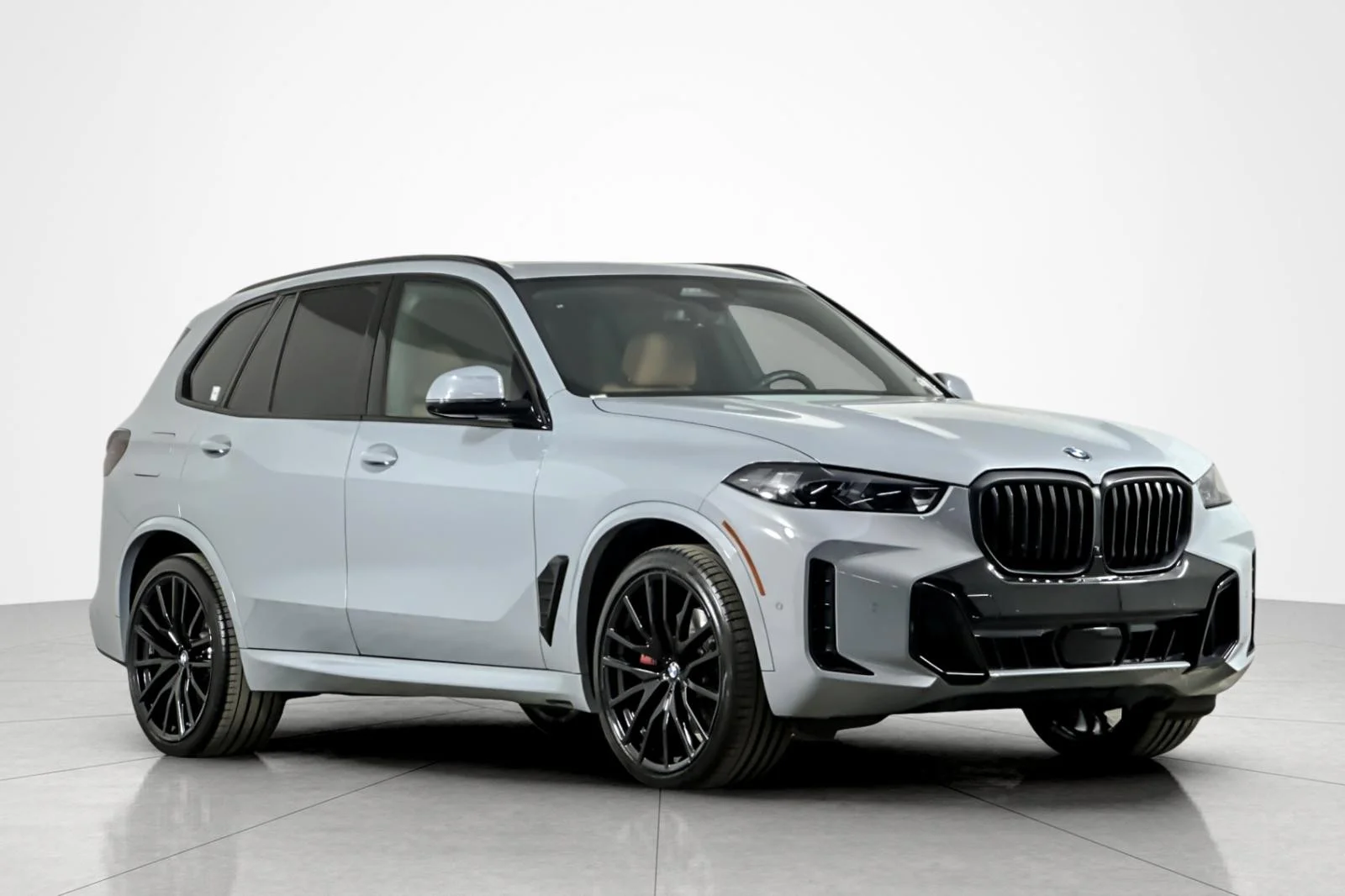 Used 2024 BROOKLYN GRAY BMW xDrive40i Sports Activity Vehicle image 7