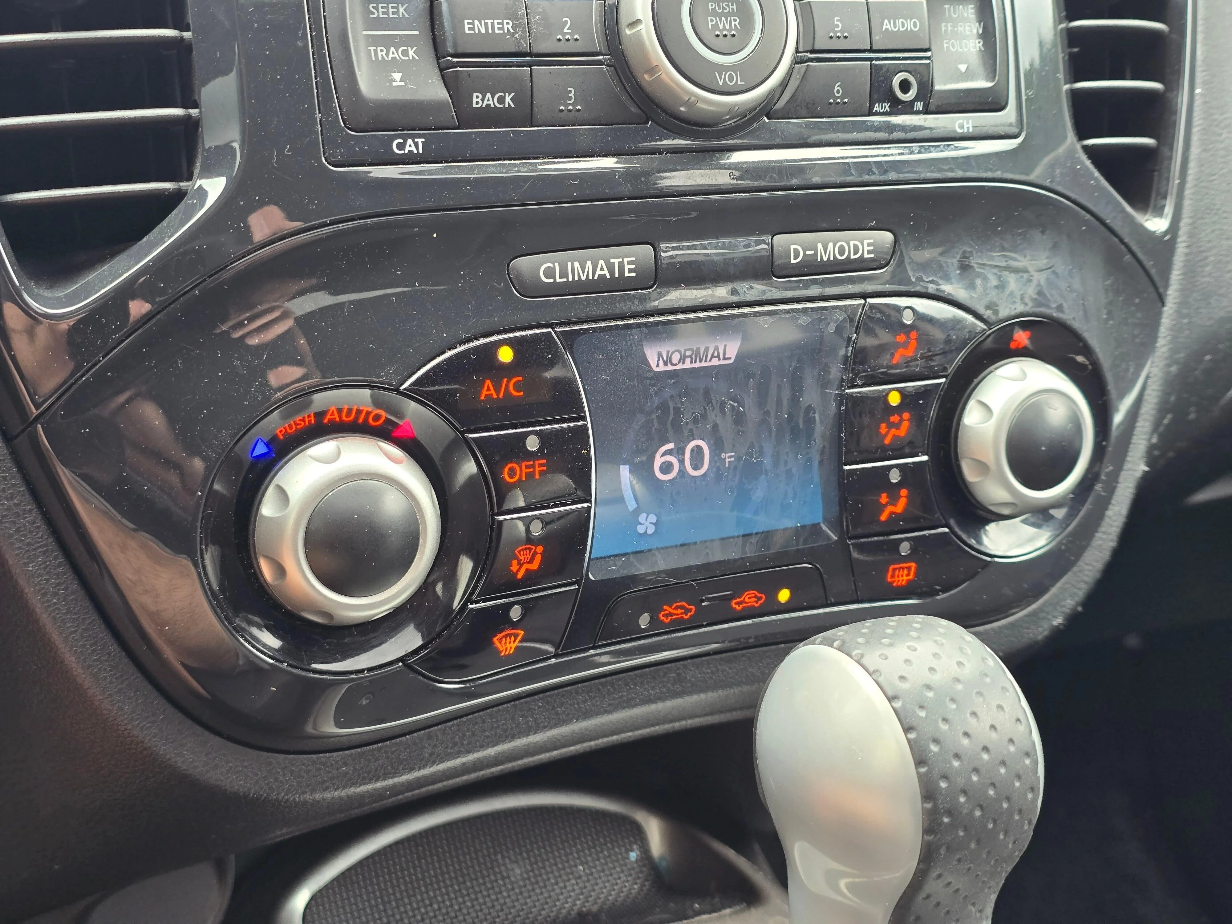 Used 2013 Sapphire Black Nissan SV image 21