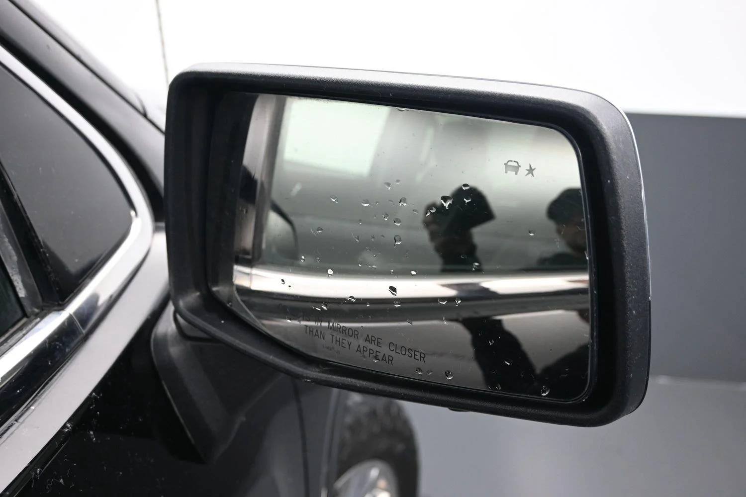 Used 2023 Onyx Black GMC Denali image 9
