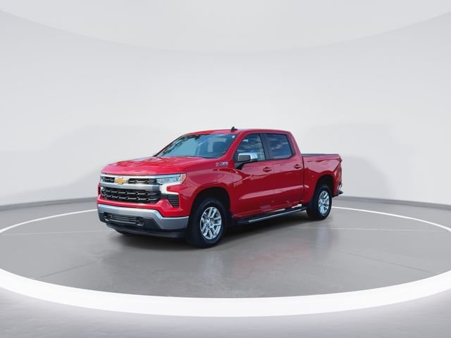 Used 2024 Red Chevrolet LT image 4