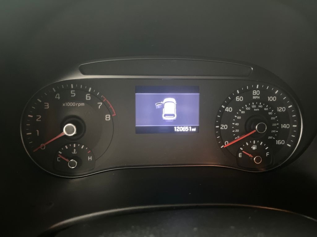 Used 2021 Red Kia LX image 18